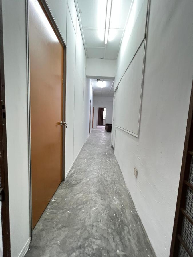 Jiaxin Dormitory - Puteri Wangsa 家馨旅舍 Ulu Tiram Dış mekan fotoğraf