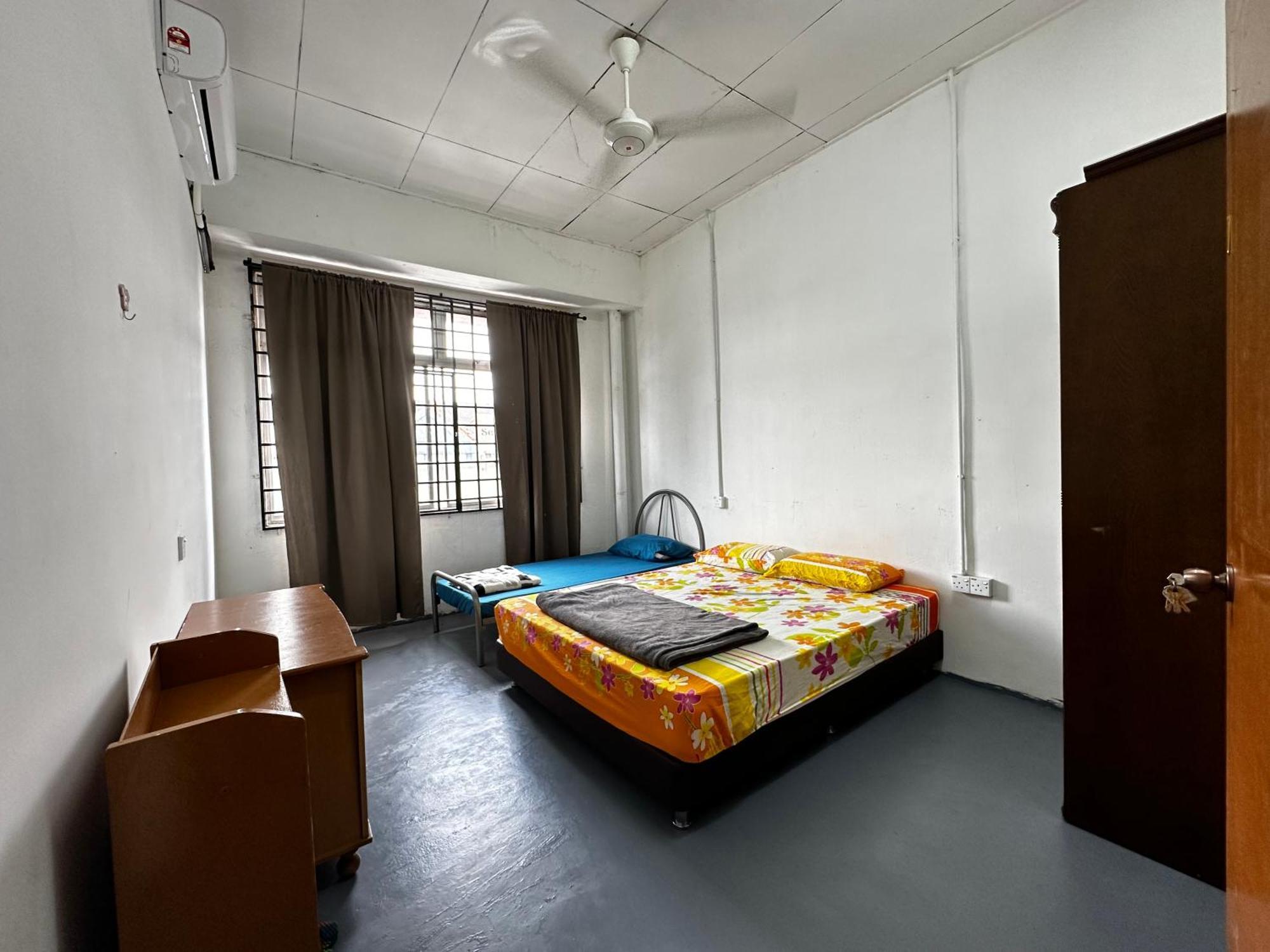Jiaxin Dormitory - Puteri Wangsa 家馨旅舍 Ulu Tiram Dış mekan fotoğraf