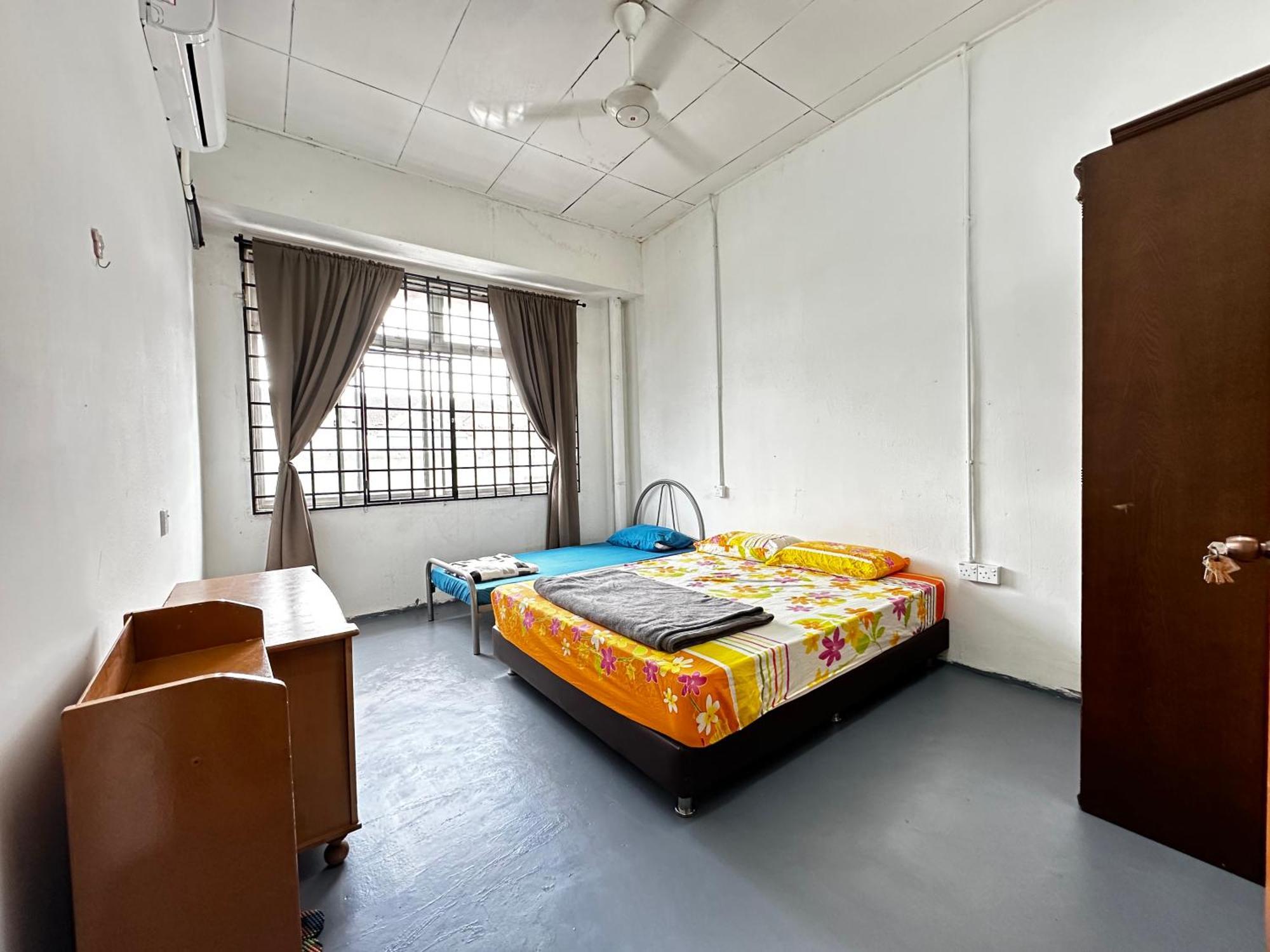 Jiaxin Dormitory - Puteri Wangsa 家馨旅舍 Ulu Tiram Dış mekan fotoğraf