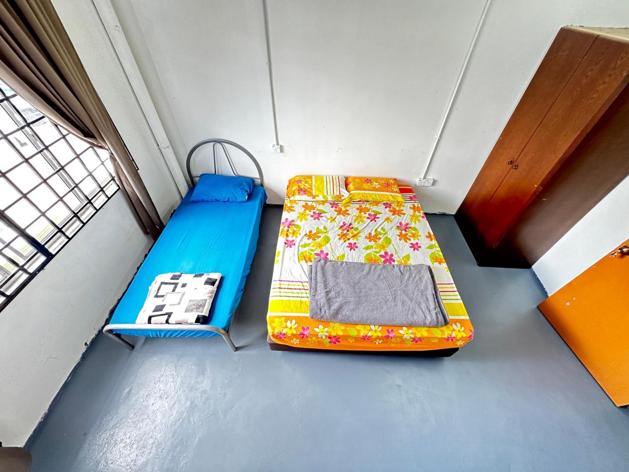 Jiaxin Dormitory - Puteri Wangsa 家馨旅舍 Ulu Tiram Dış mekan fotoğraf