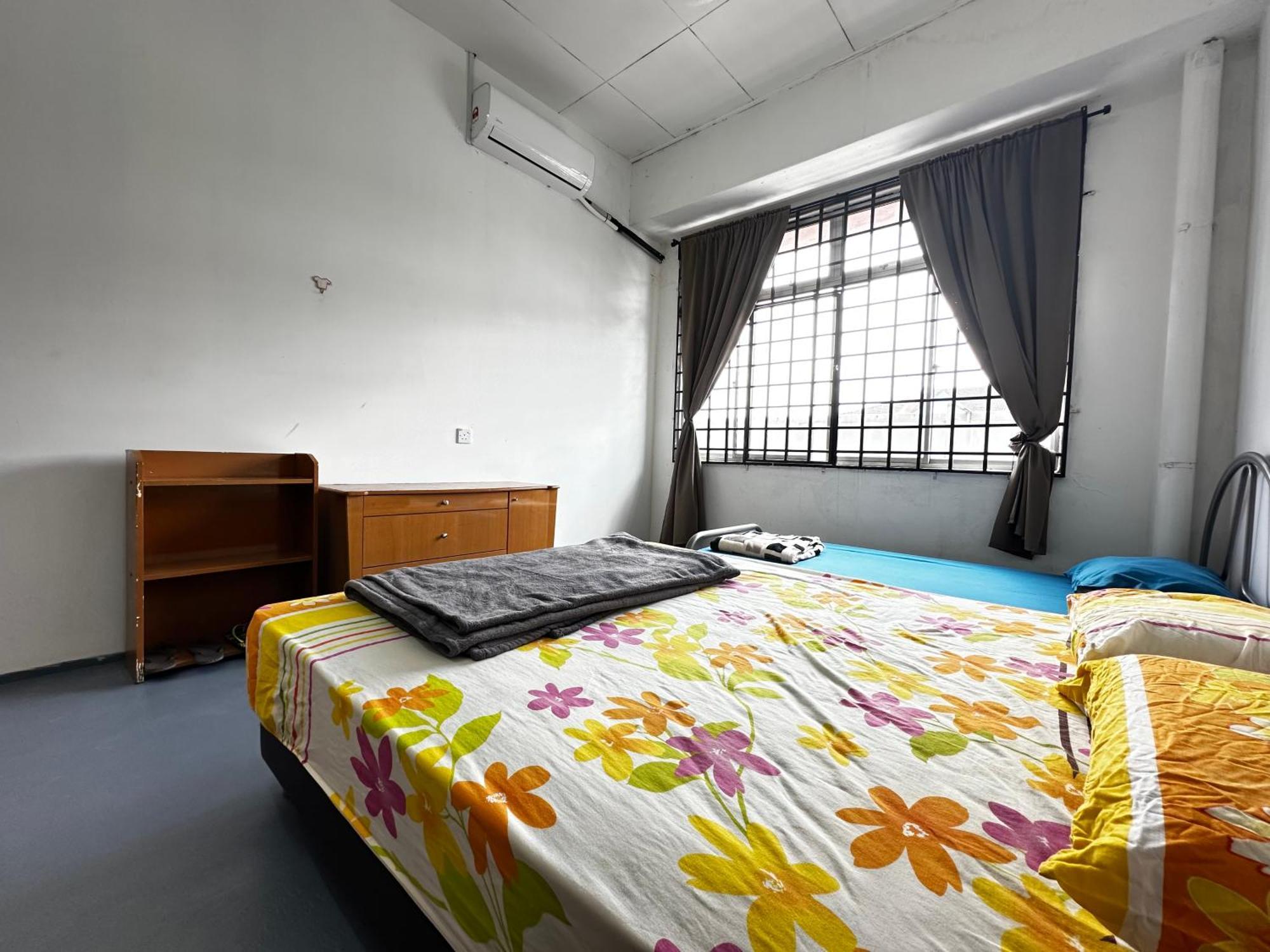Jiaxin Dormitory - Puteri Wangsa 家馨旅舍 Ulu Tiram Dış mekan fotoğraf
