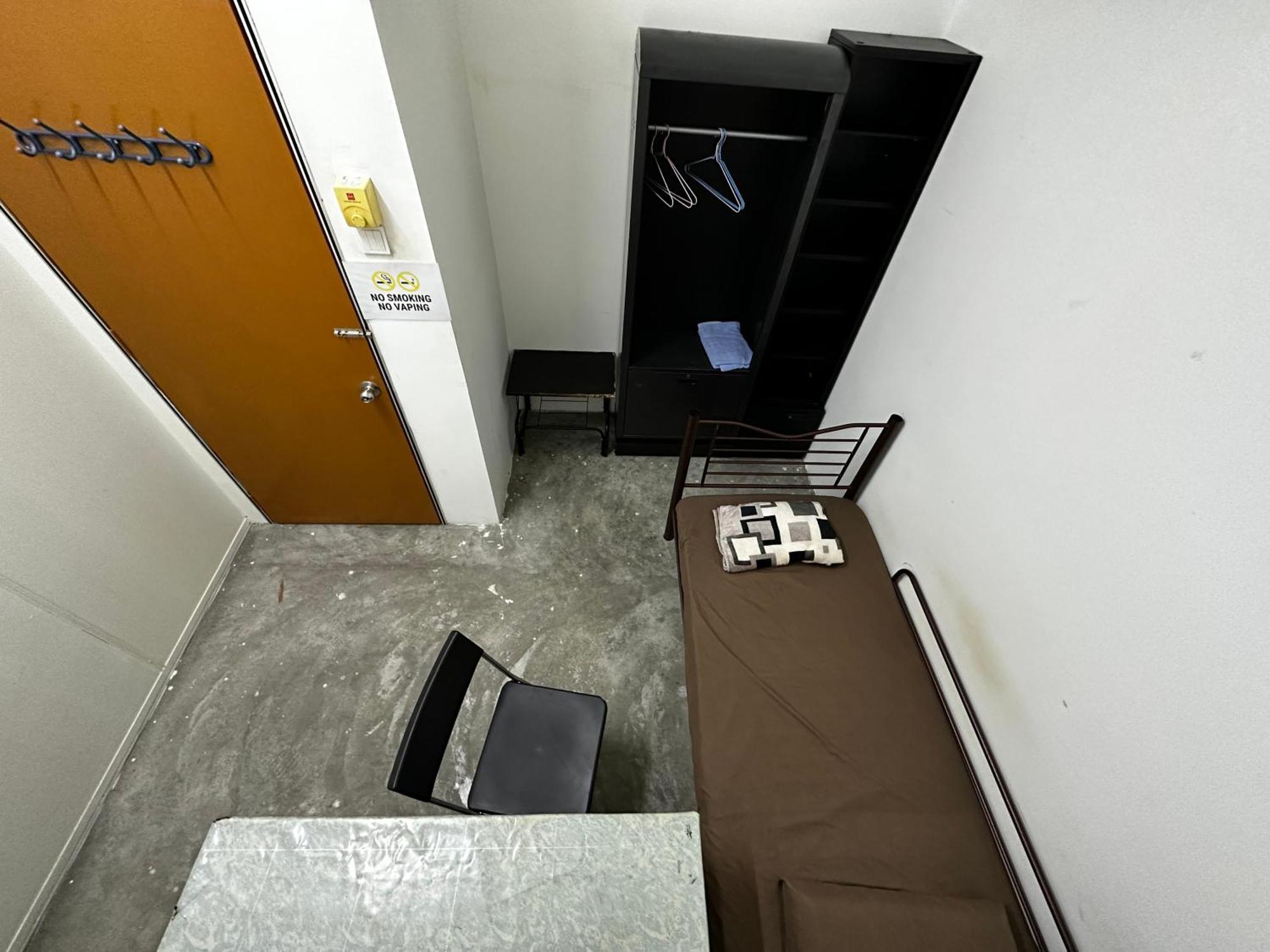 Jiaxin Dormitory - Puteri Wangsa 家馨旅舍 Ulu Tiram Dış mekan fotoğraf