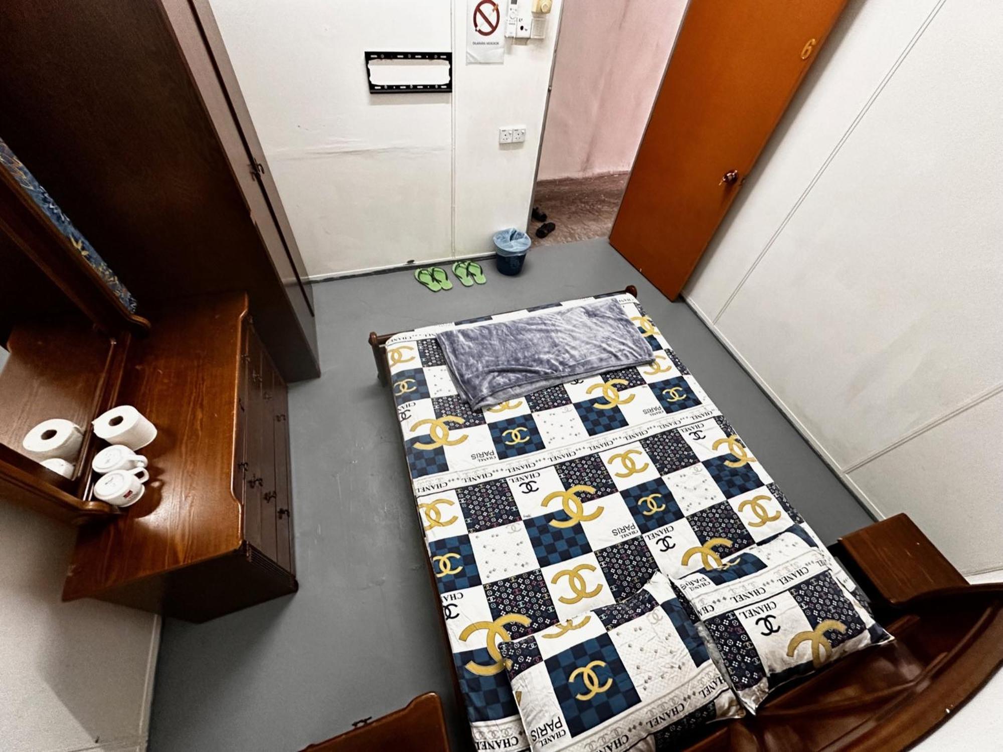 Jiaxin Dormitory - Puteri Wangsa 家馨旅舍 Ulu Tiram Dış mekan fotoğraf