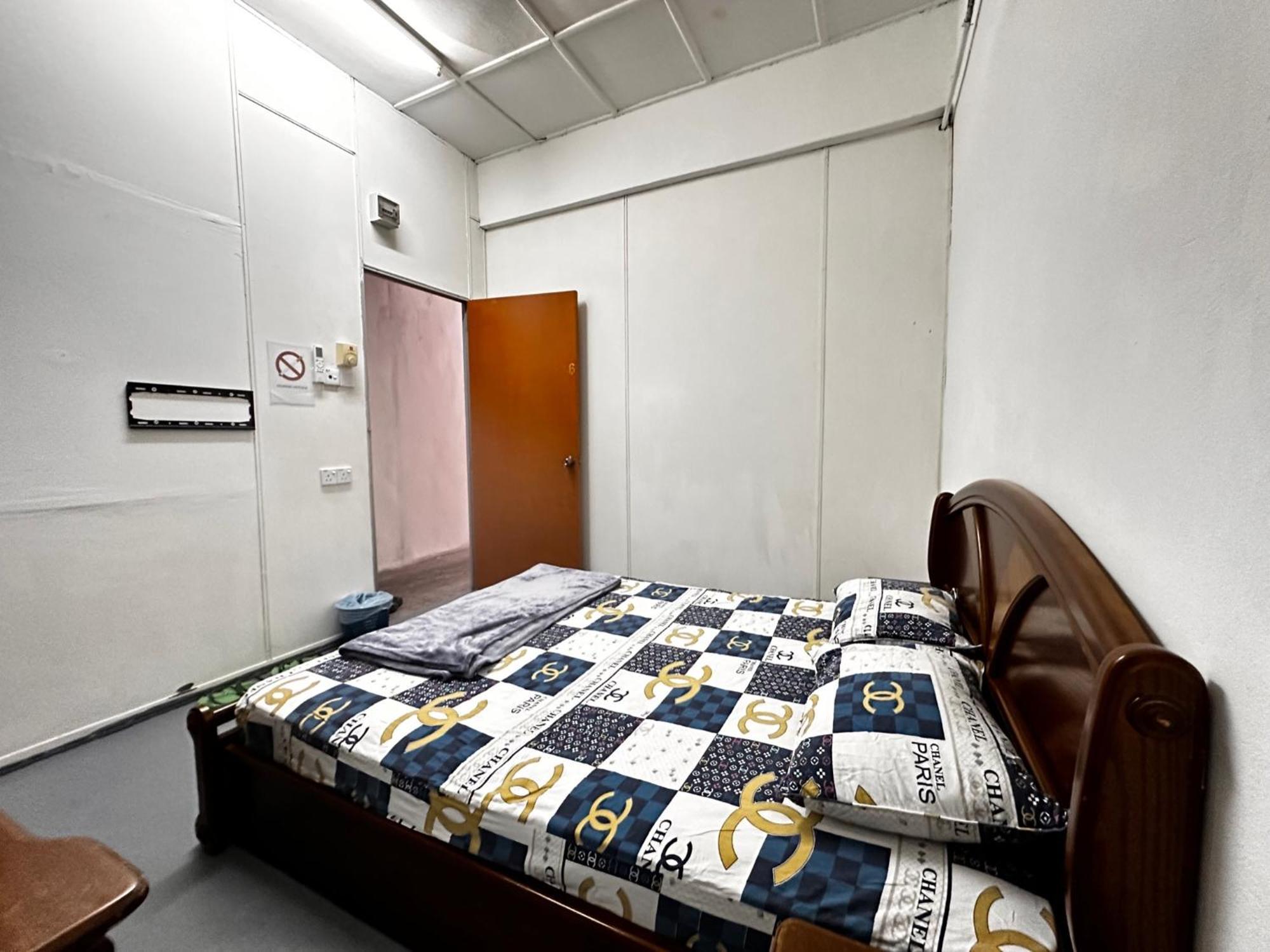 Jiaxin Dormitory - Puteri Wangsa 家馨旅舍 Ulu Tiram Dış mekan fotoğraf