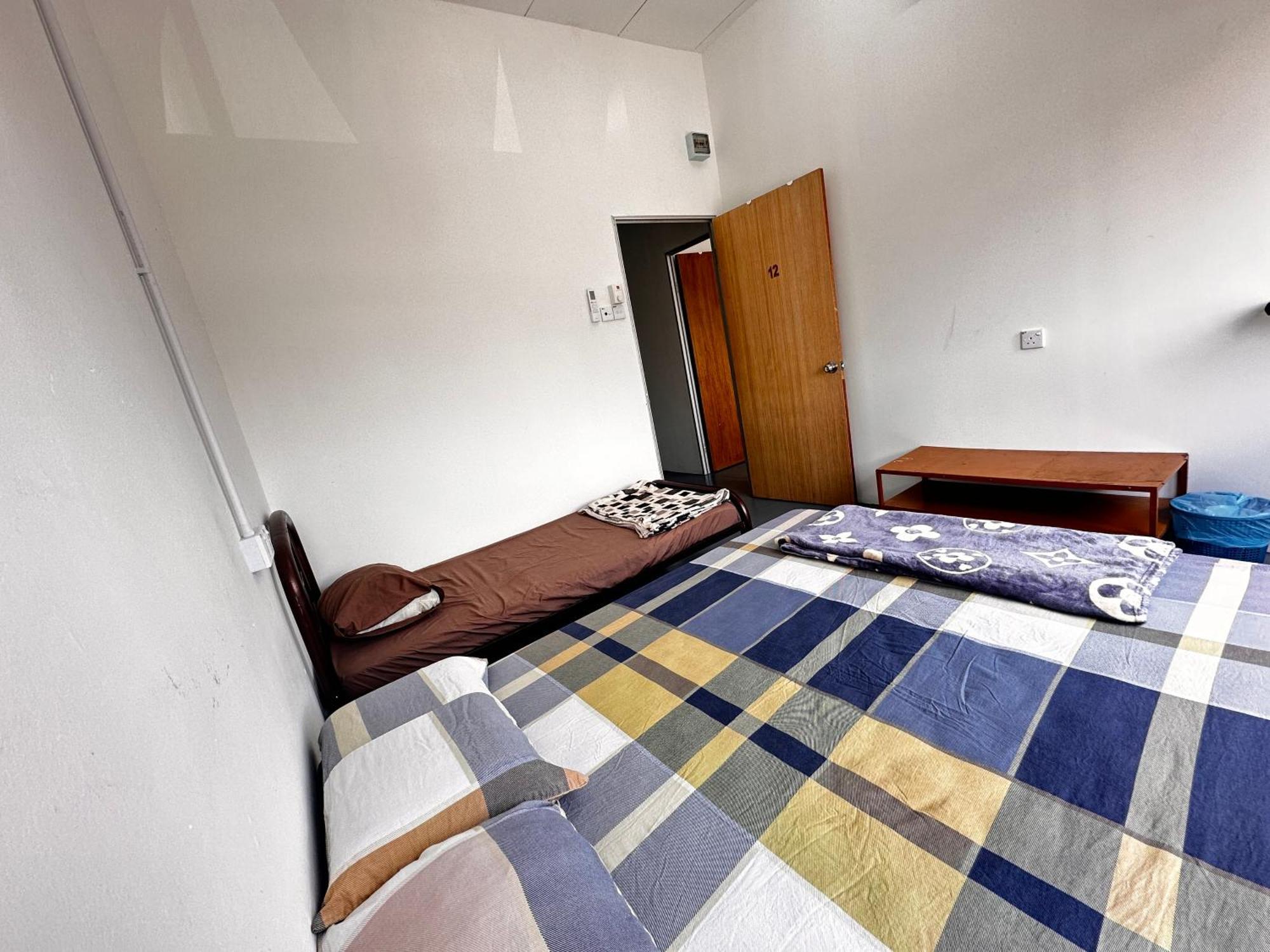 Jiaxin Dormitory - Puteri Wangsa 家馨旅舍 Ulu Tiram Dış mekan fotoğraf