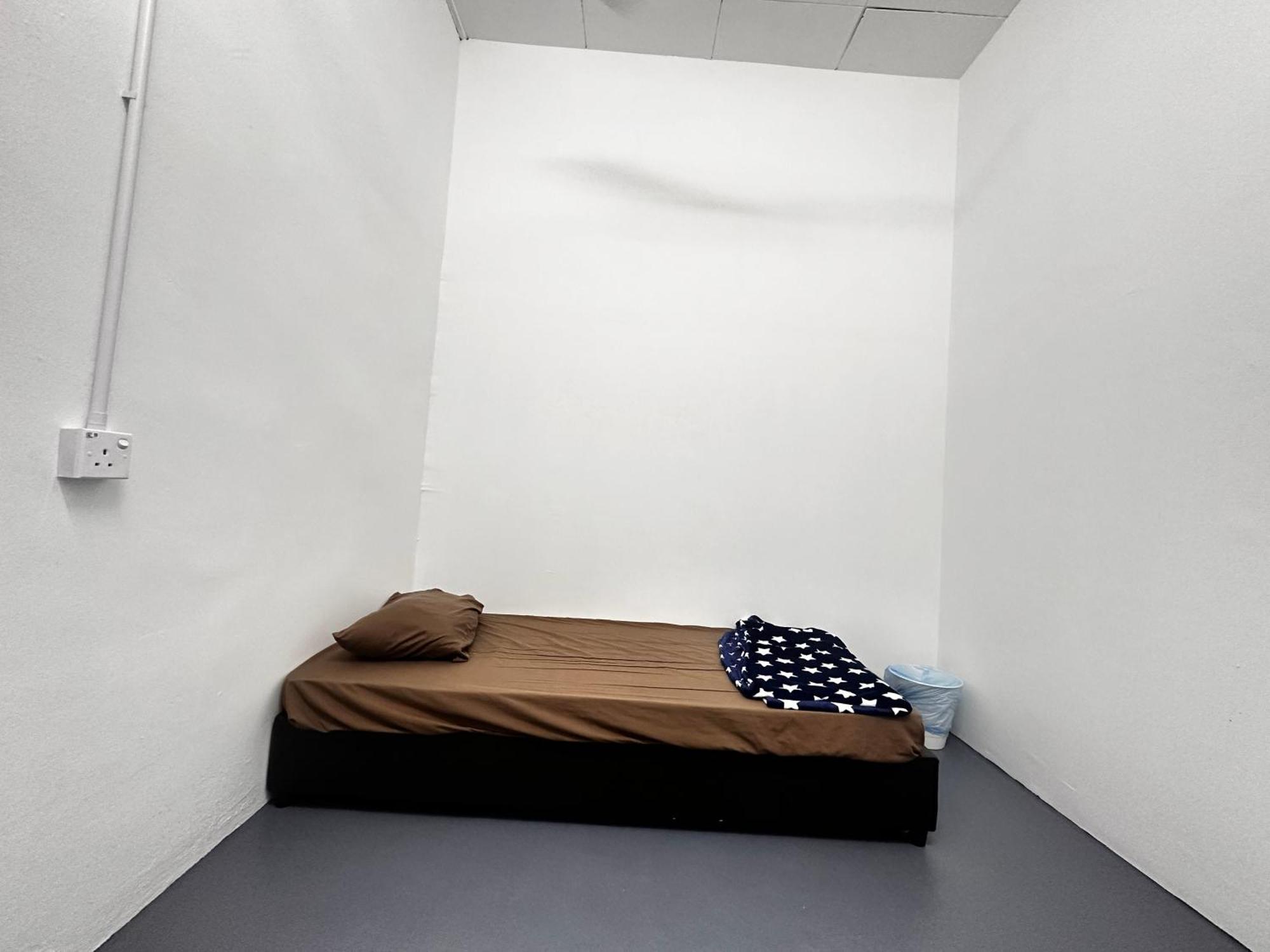 Jiaxin Dormitory - Puteri Wangsa 家馨旅舍 Ulu Tiram Dış mekan fotoğraf